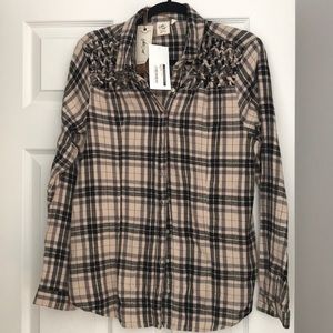 Just alittle country